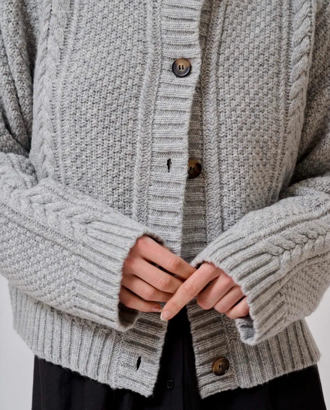 Anne-mi_Heather_Ls_Knit_Cardigan_Light_Grey_Melange_Model_Details_LittleColumbine
