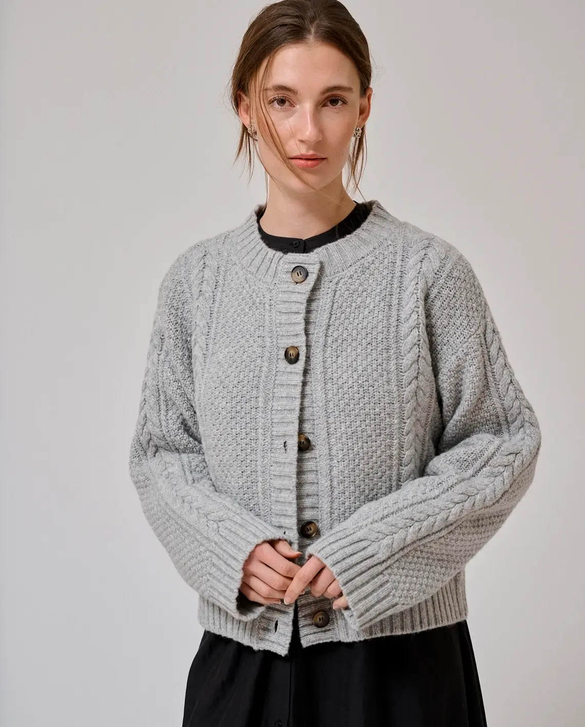 Anne-mi_Heather_Ls_Knit_Cardigan_Light_Grey_Melange_Model_LittleColumbine