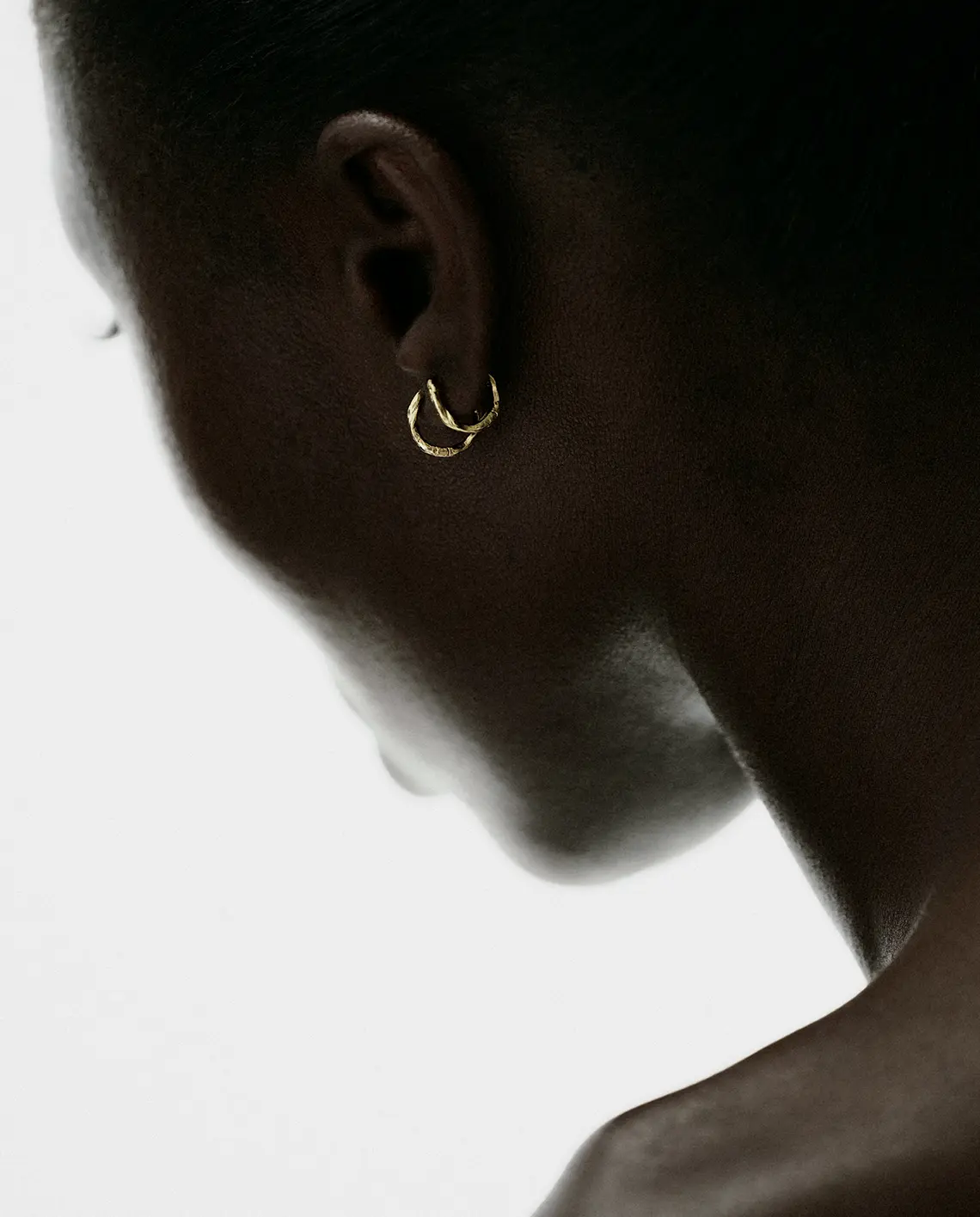 LeaHoyer_Christina_GoldPlated_Model_LittleColumbine