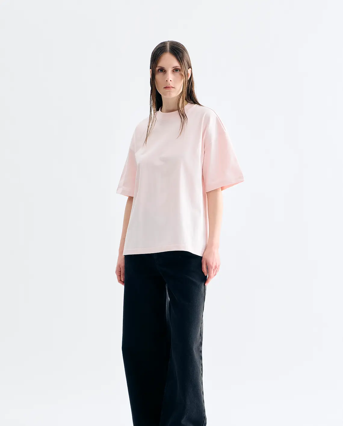 Lovechild_Aria_T-shirt_Blush_Model_LittleColumbine