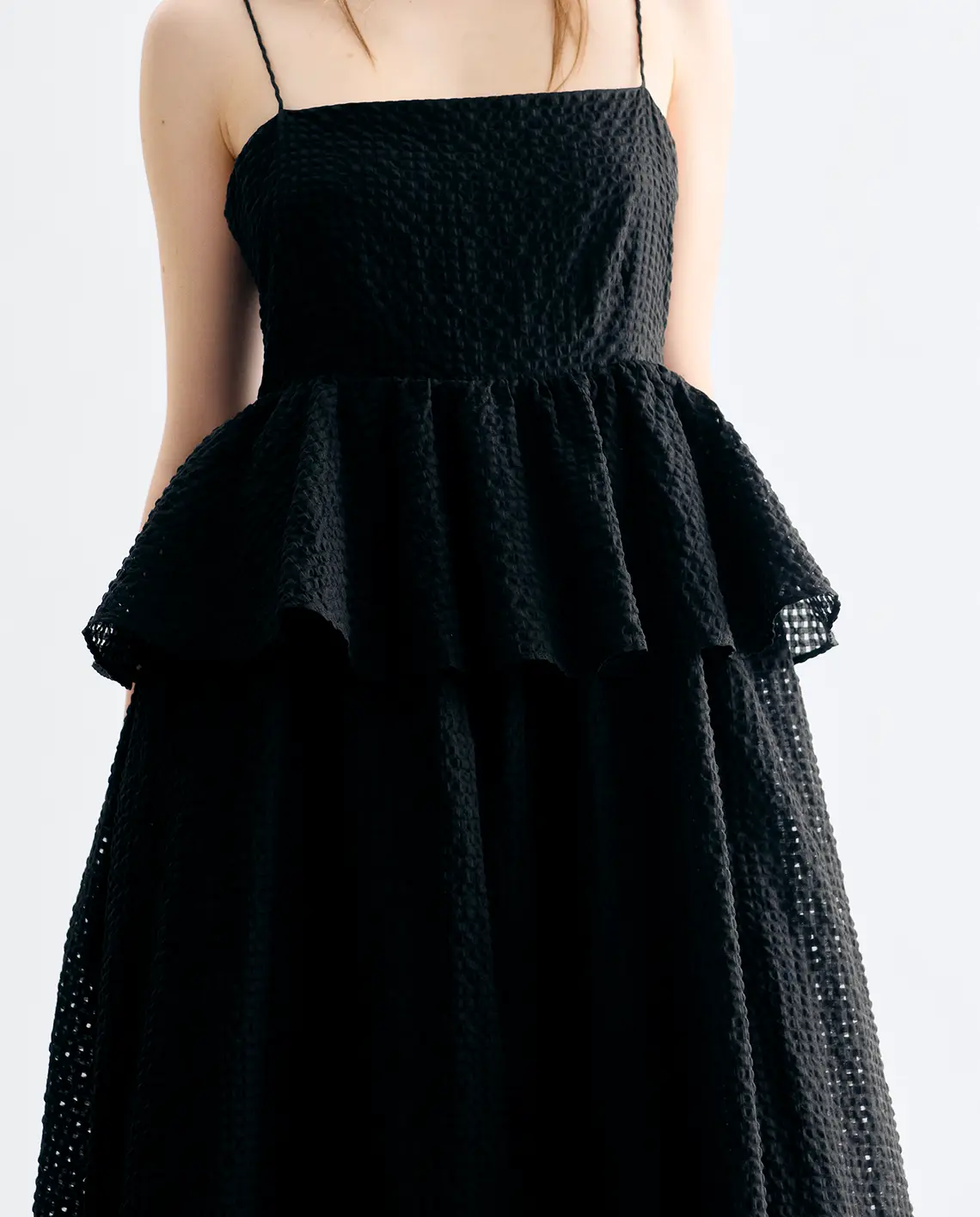 Lovechild_Jane_Dress_Black_Model_Details_LittleColumbine
