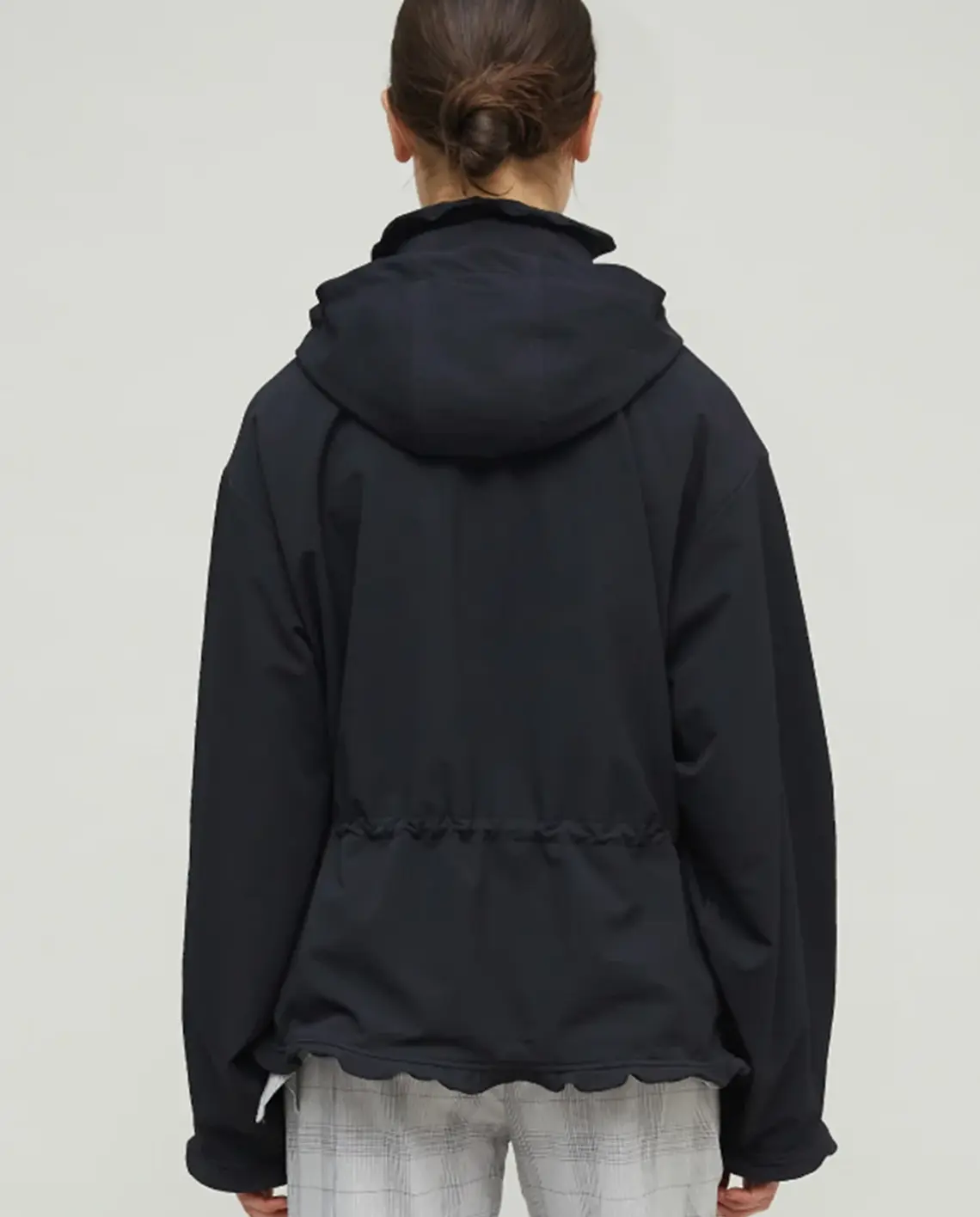 OperaSport_GiadaJacket_Black_ModelBack_LittleColumbine